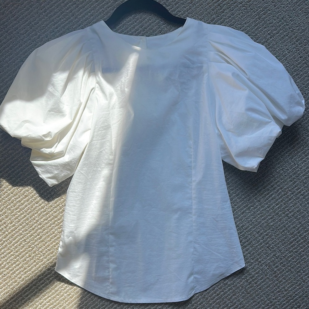 Vintage White Puffed Sleeve Blouse